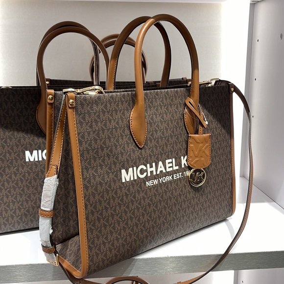 Michael Kors "Mirella" MD EW Tote Brown Shoulder Bag - 35F2G7ZT2B 
Brown 
NWT - Picture 14 of 16